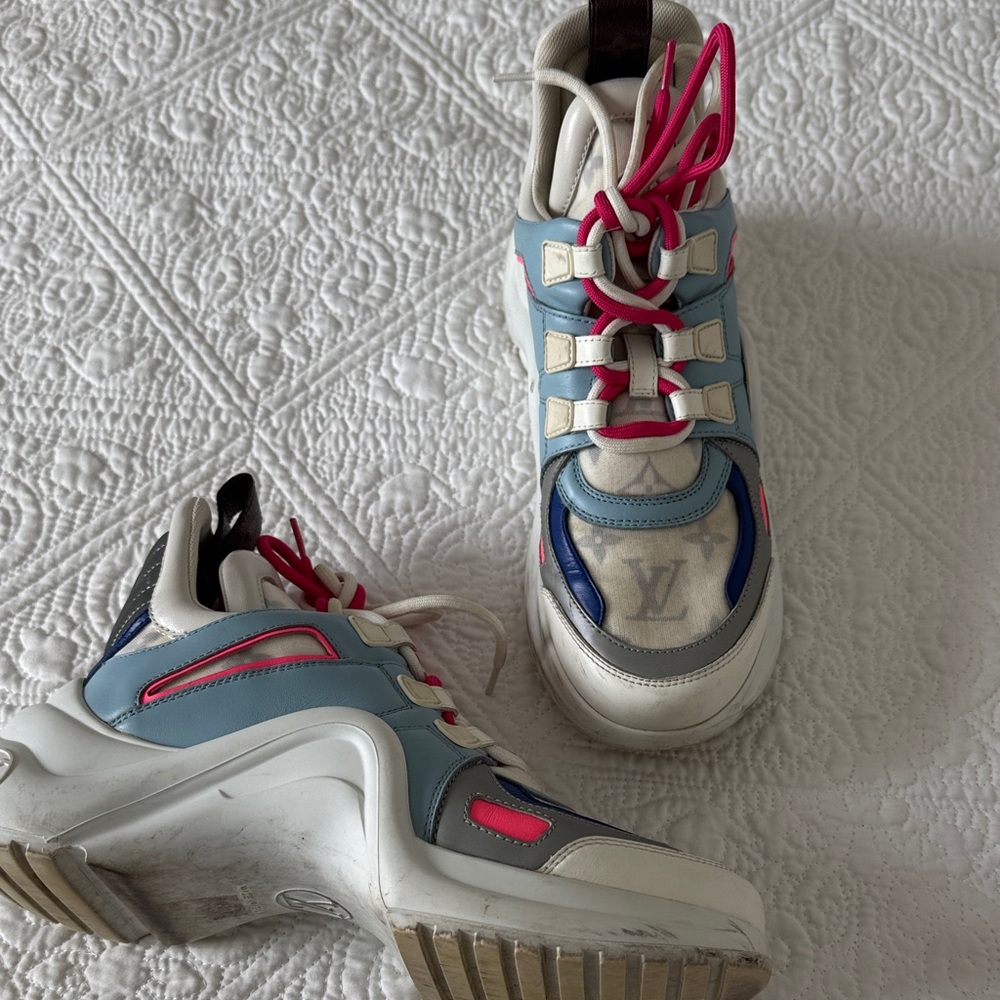 Louis Vuitton Women's Blue and Pink Sneakers